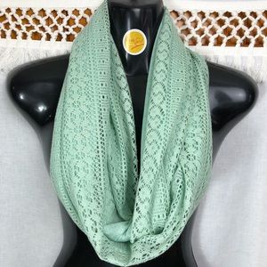 Infinity Scarf, Mint Green Lace & Jersey NWOT